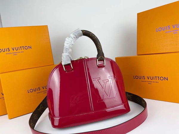 ルイヴィトンバッグ正面デザイン